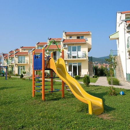 Nushev Hotel Sveti Vlas Ngoại thất bức ảnh
