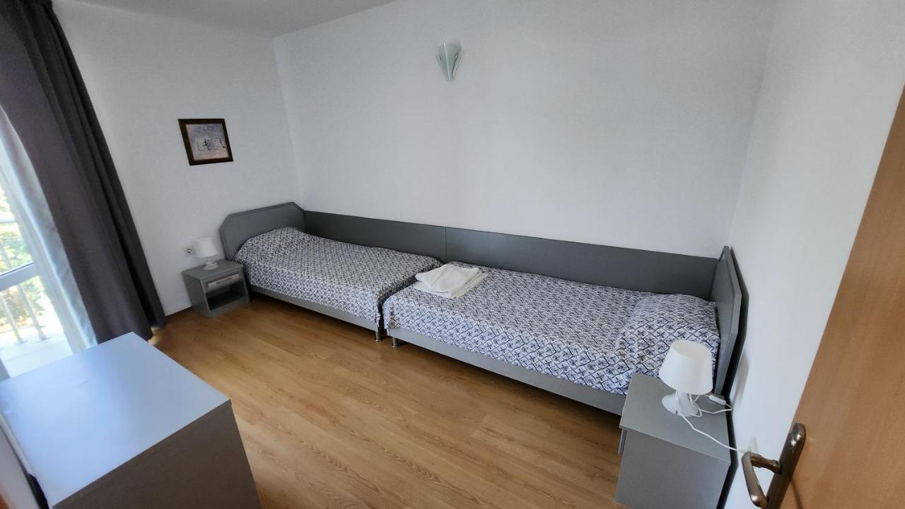 Nushev Hotel Sveti Vlas Ngoại thất bức ảnh