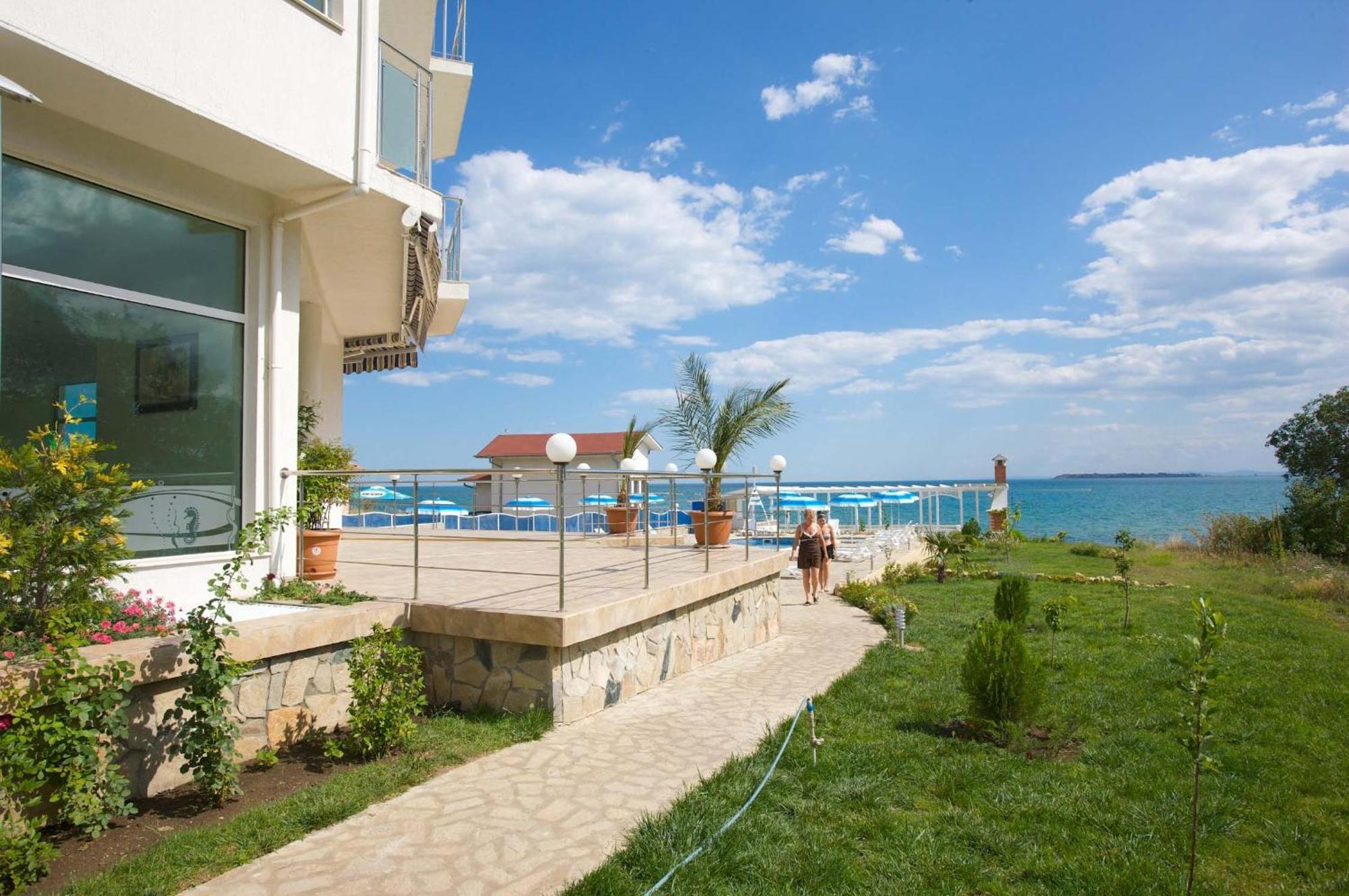 Nushev Hotel Sveti Vlas Ngoại thất bức ảnh