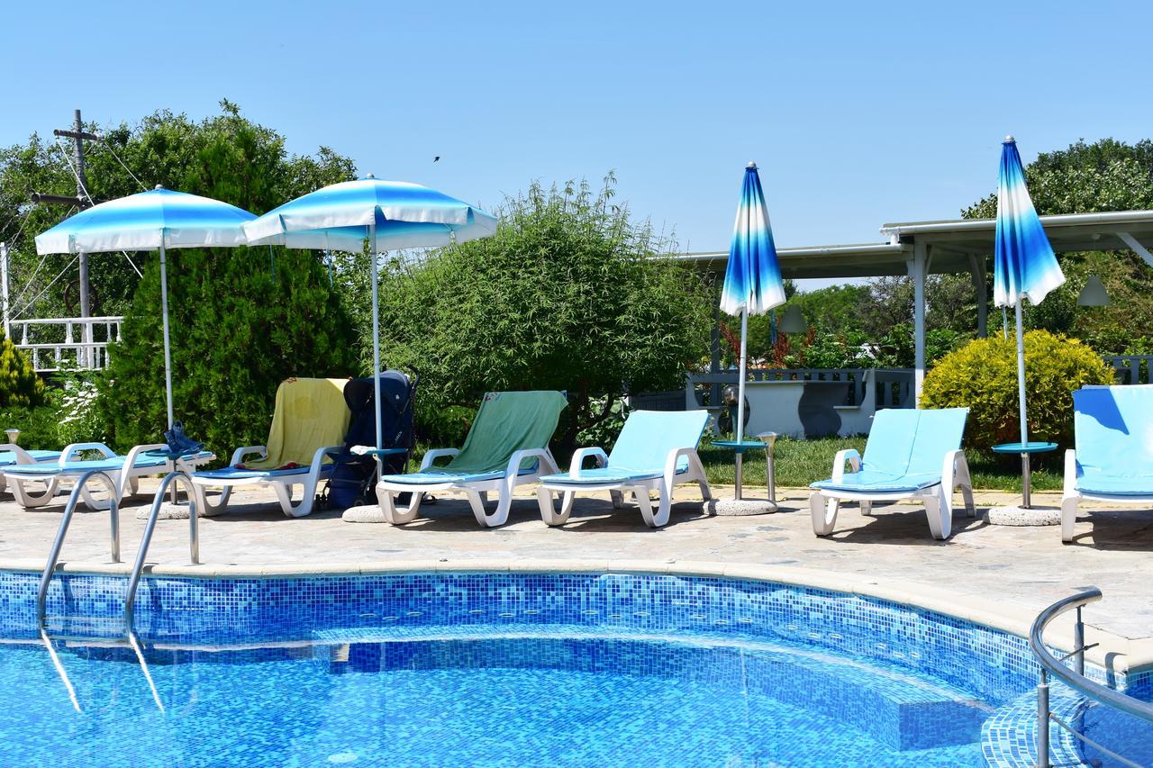 Nushev Hotel Sveti Vlas Ngoại thất bức ảnh
